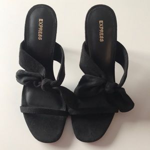 Express Bow Strap Heels in Black | EUC | Size 9